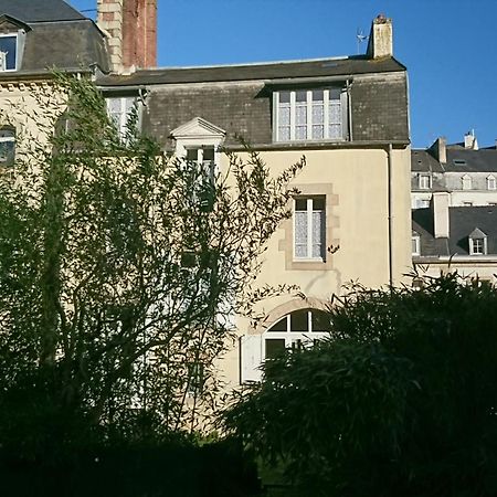 La Maison Serrurier - Chambres D'Hotes 모를레 외부 사진